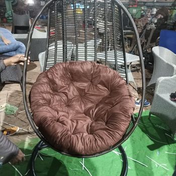 outdoor hanging chairs